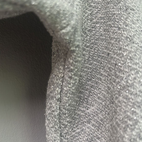 top (M) - Picture 7 of 7